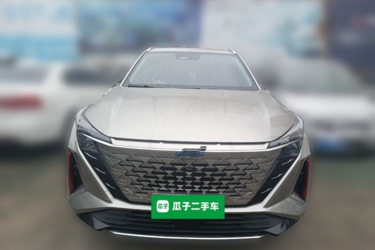 Used CHANGAN OSHAN Z6 2023 Blue Whale 1.5T DCT Smart Edition Front