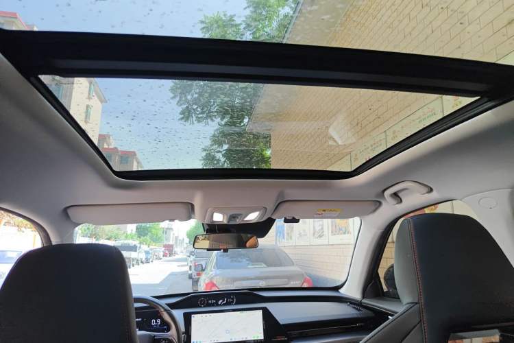 Used CHANGAN OSHAN Z6 2023 Blue Whale 1.5T DCT Smart Enjoyment Model Headliner