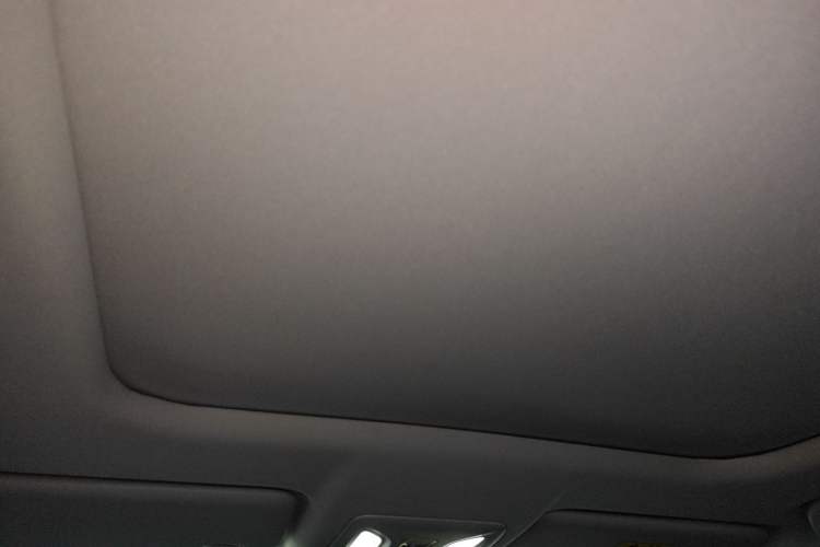 Used CHANGAN OSHAN Z6 2023 Blue Whale 1.5T DCT Smart Edition Headliner