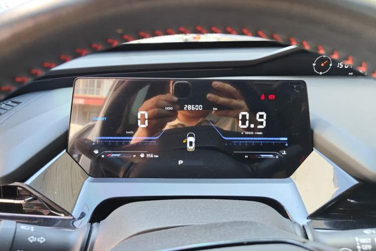 Used CHANGAN OSHAN Z6 2023 Blue Whale 1.5T DCT Smart Enjoyment Model Instrument Cluster