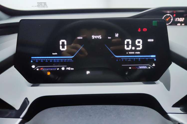 Used CHANGAN OSHAN Z6 2023 Blue Whale 1.5T DCT Luxury Model Instrument Cluster
