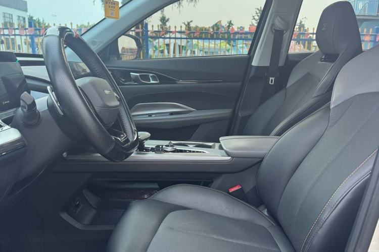 Used CHANGAN OSHAN Z6 2023 Blue Whale 1.5T DCT Smart Edition Interior 2