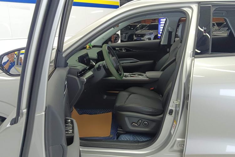 Used CHANGAN OSHAN Z6 2023 Blue Whale 1.5T DCT Smart Edition Left Front Seat