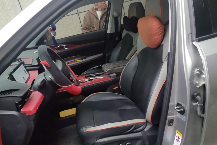 Used CHANGAN OSHAN Z6 2023 Blue Whale 1.5T DCT Smart-Led City Edition Left Front Seat