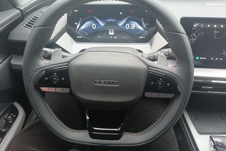 Used CHANGAN OSHAN Z6 2023 Blue Whale 1.5T DCT Smart Edition Steering Wheel
