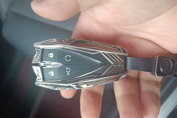 Used CHANGAN OSHAN Z6 2023 Blue Whale 1.5T DCT Smart Edition Vehicle Key