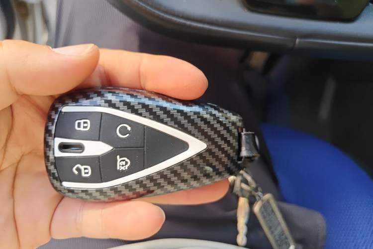 Used CHANGAN OSHAN Z6 2023 Blue Whale 1.5T DCT Smart Enjoyment Model Vehicle Key