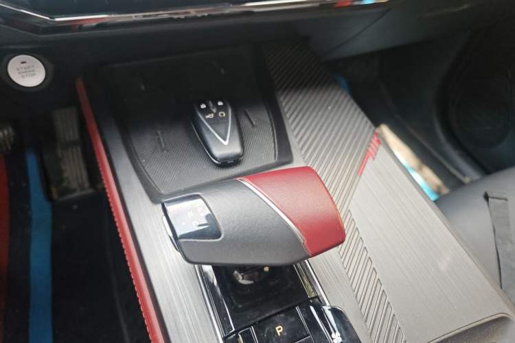 Used CHANGAN OSHAN Z6 2023 Blue Whale 2.0T Automatic Zhiyuan Model Vehicle Key