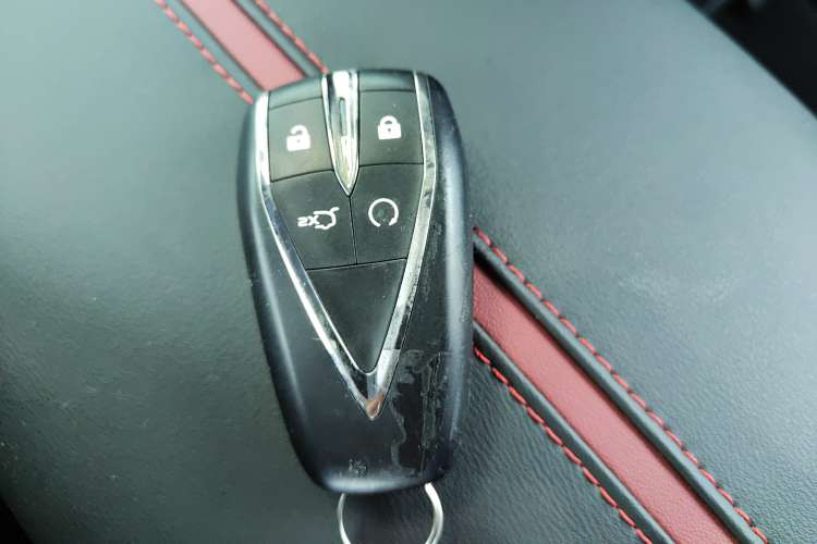 Used CHANGAN OSHAN Z6 2023 Blue Whale 1.5T DCT Luxury Model Vehicle Key
