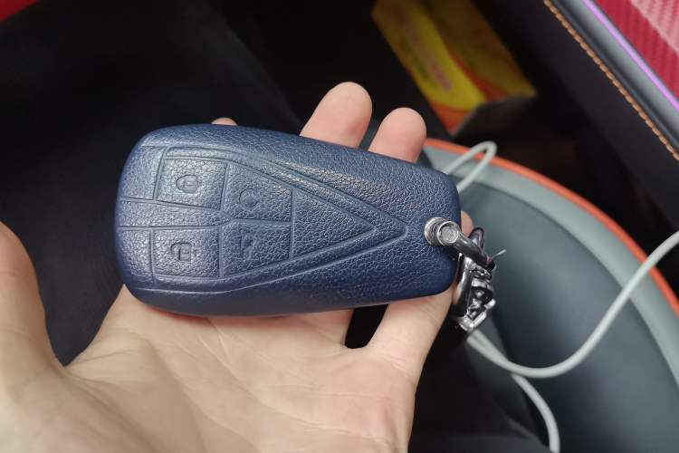 Used CHANGAN OSHAN Z6 2023 Blue Whale 1.5T DCT Smart-Led City Edition Vehicle Key