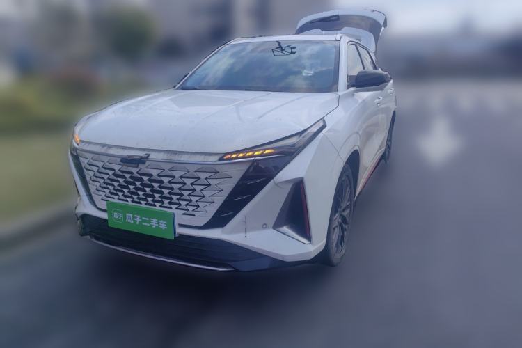 Used CHANGAN OSHAN Z6 2023 Blue Whale 1.5T DCT Luxury Model