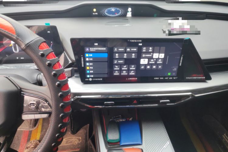 Used CHANGAN OSHAN Z6 2023 Blue Whale 1.5T DCT Smart Navigation Model Audio And AC Panel