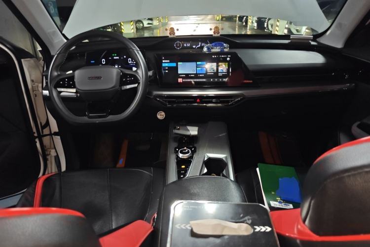 Used CHANGAN OSHAN Z6 2023 Blue Whale 1.5T DCT Luxury Model Center Console