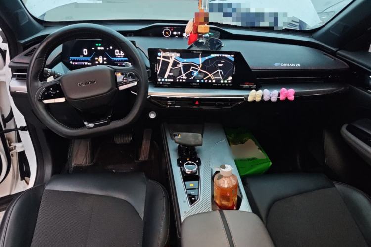 Used CHANGAN OSHAN Z6 2023 Blue Whale 1.5T DCT Luxury Model Center Console
