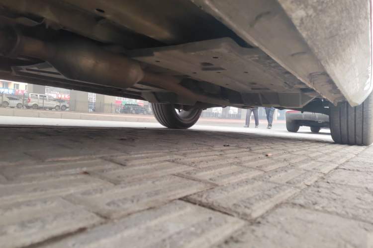 Used CHANGAN OSHAN Z6 2023 Blue Whale 1.5T DCT Smart Navigation Model Chassis Front Left