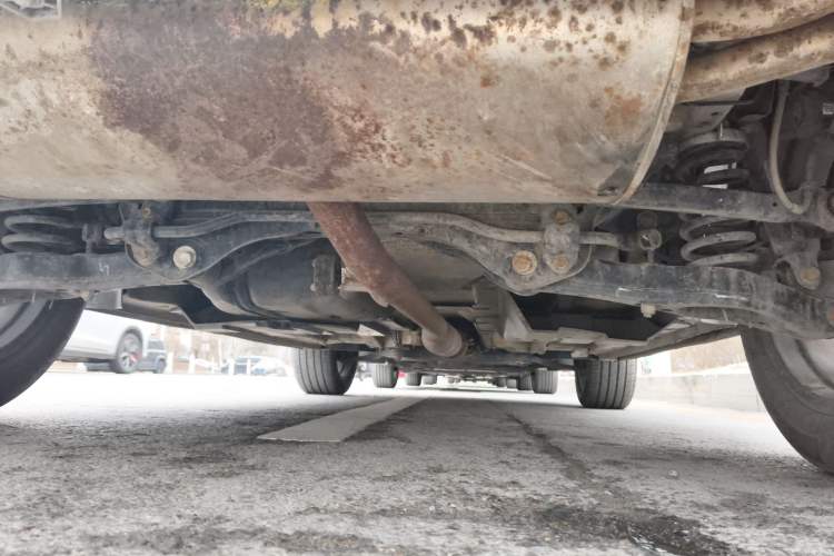 Used CHANGAN OSHAN Z6 2023 Blue Whale 2.0T Automatic Zhiyuan Model Chassis Rear