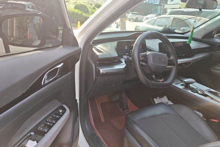 Used CHANGAN OSHAN Z6 2023 Blue Whale 1.5T DCT Luxury Model Driver Seat