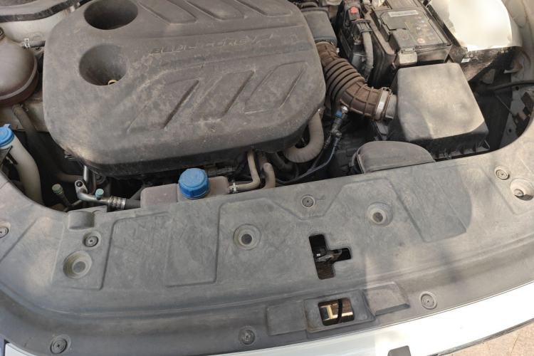 Used CHANGAN OSHAN Z6 2023 Blue Whale 1.5T DCT Luxury Model Engine Bay