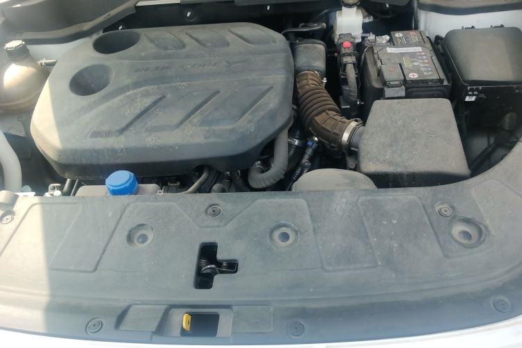 Used CHANGAN OSHAN Z6 2023 Blue Whale 1.5T DCT Smart Luxury Model Engine Bay