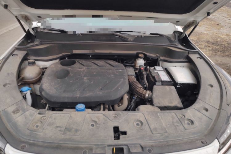Used CHANGAN OSHAN Z6 2023 Blue Whale 1.5T DCT Smart Navigation Model Engine Bay