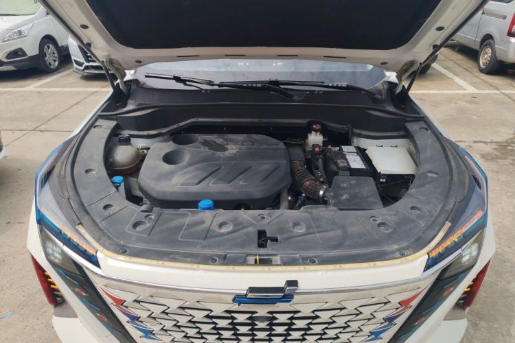 Used CHANGAN OSHAN Z6 2023 Blue Whale 1.5T DCT Smart Edition Engine Bay