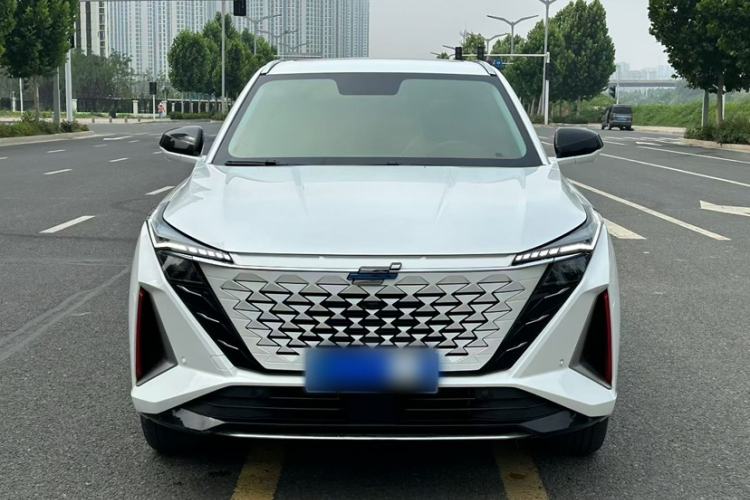 Used CHANGAN OSHAN Z6 2023 Blue Whale 1.5T DCT Luxury Model Exterior 1