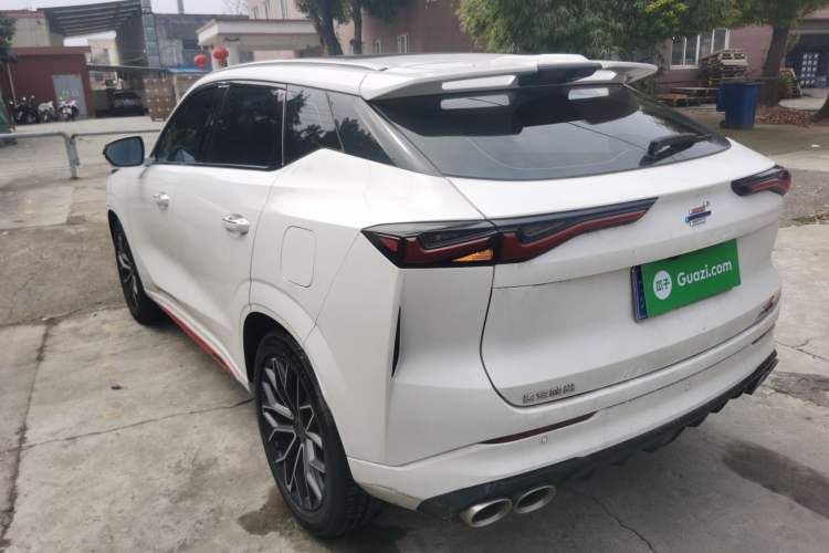 Used CHANGAN OSHAN Z6 2023 Blue Whale 1.5T DCT Smart-Led City Edition Exterior 2
