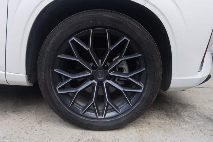 Used CHANGAN OSHAN Z6 2023 Blue Whale 1.5T DCT Smart Edition Exterior 7