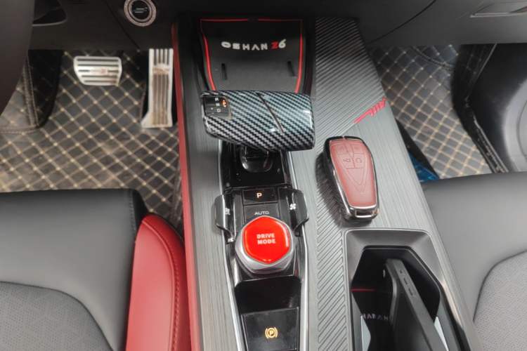 Used CHANGAN OSHAN Z6 2023 Blue Whale 1.5T DCT Smart Luxury Model Gear Lever