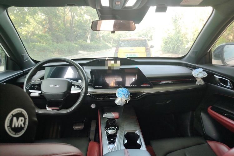 Used CHANGAN OSHAN Z6 2023 Blue Whale 1.5T DCT Smart Luxury Model Headliner
