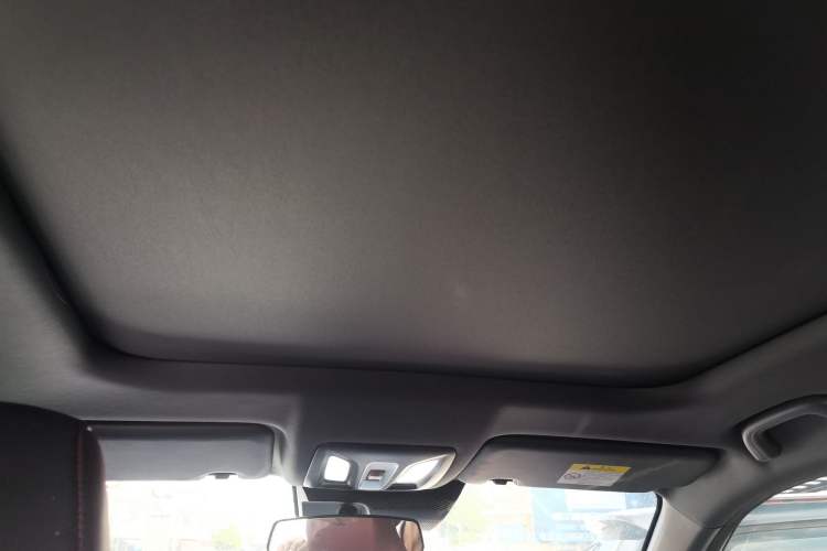 Used CHANGAN OSHAN Z6 2023 Blue Whale 1.5T DCT Smart Luxury Model Headliner