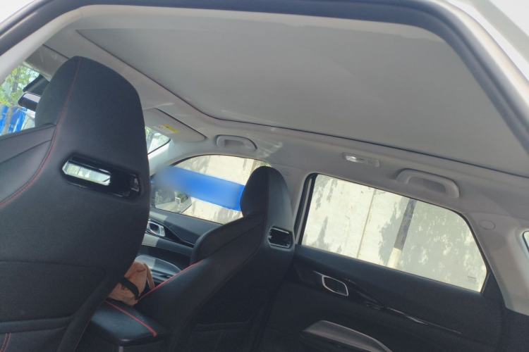 Used CHANGAN OSHAN Z6 2023 Blue Whale 1.5T DCT Smart Navigation Model Headliner