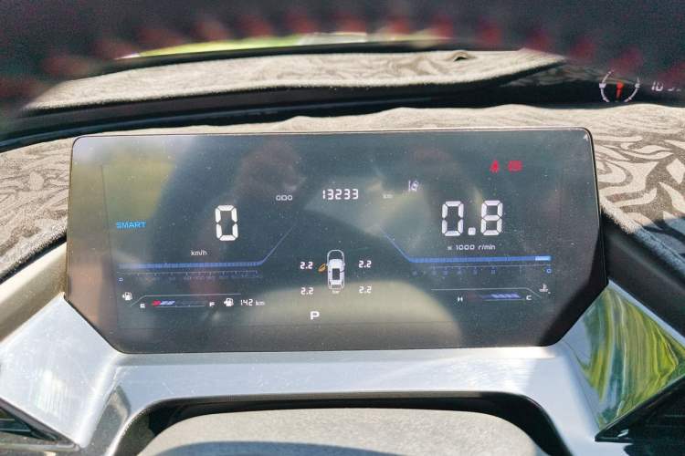 Used CHANGAN OSHAN Z6 2023 Blue Whale 1.5T DCT Smart Luxury Model Instrument Cluster