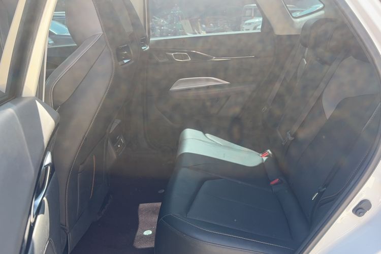Used CHANGAN OSHAN Z6 2023 Blue Whale 1.5T DCT Smart Edition Interior 2