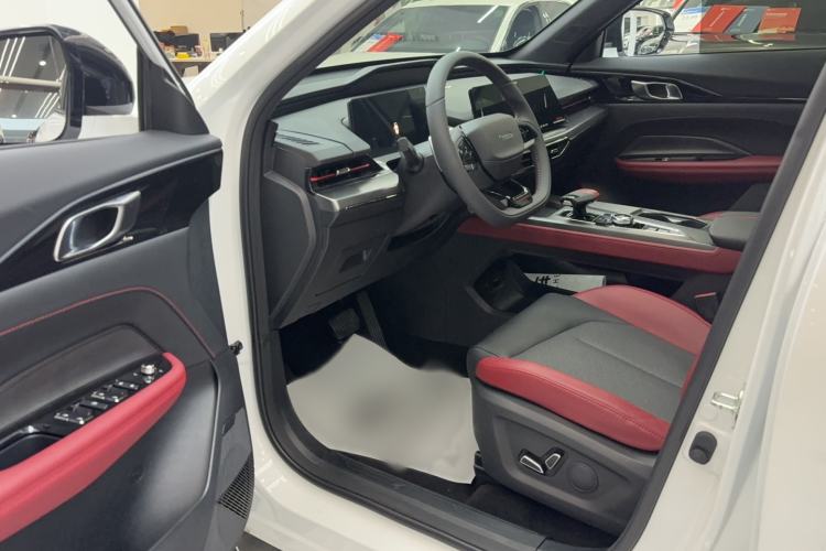 Used CHANGAN OSHAN Z6 2023 Blue Whale 1.5T DCT Smart Luxury Model Interior 2