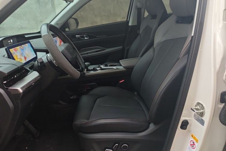 Used CHANGAN OSHAN Z6 2023 Blue Whale 1.5T DCT Smart Edition Left Front Seat