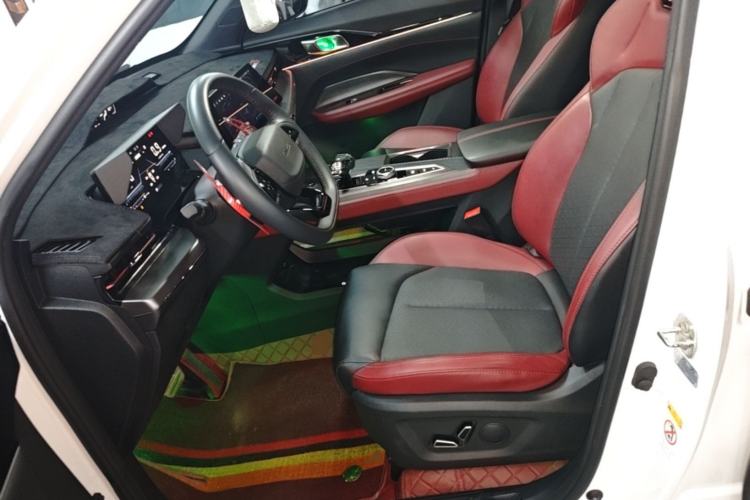 Used CHANGAN OSHAN Z6 2023 Blue Whale 1.5T DCT Smart Luxury Model Left Front Seat