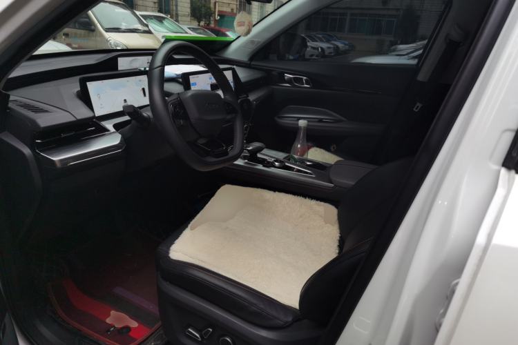 Used CHANGAN OSHAN Z6 2023 Blue Whale 1.5T DCT Smart Edition Left Front Seat