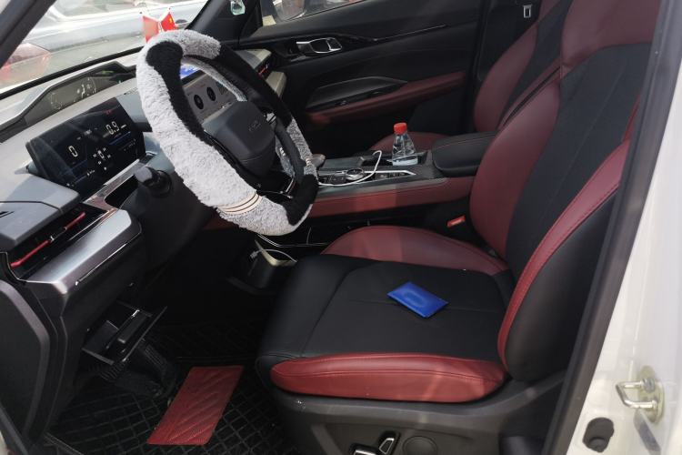 Used CHANGAN OSHAN Z6 2023 Blue Whale 1.5T DCT Smart Luxury Model Left Front Seat