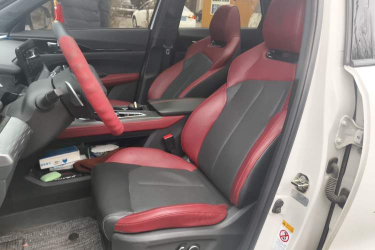 Used CHANGAN OSHAN Z6 2023 Blue Whale 2.0T Automatic Zhiyuan Model Left Front Seat