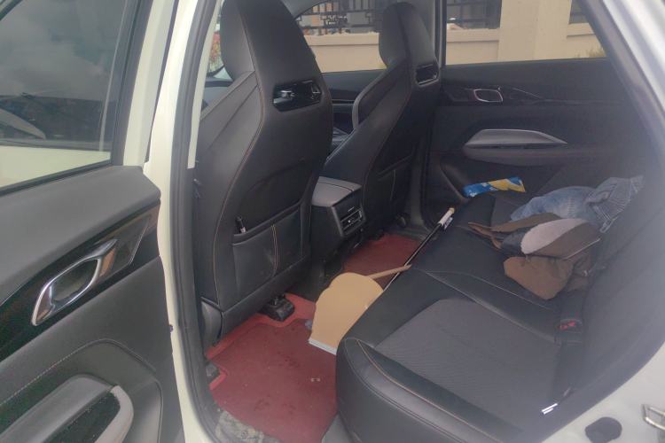 Used CHANGAN OSHAN Z6 2023 Blue Whale 1.5T DCT Luxury Model Left Rear Seat