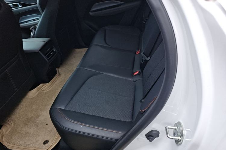 Used CHANGAN OSHAN Z6 2023 Blue Whale 1.5T DCT Luxury Model Left Rear Seat