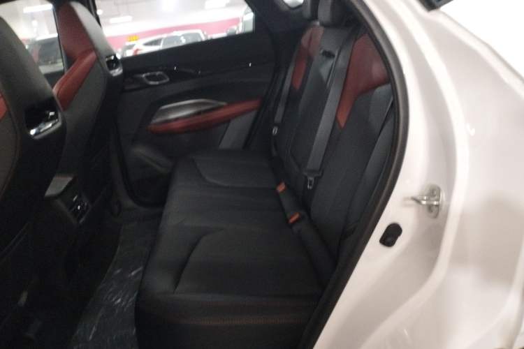 Used CHANGAN OSHAN Z6 2023 Blue Whale 1.5T DCT Smart Luxury Model Left Rear Seat