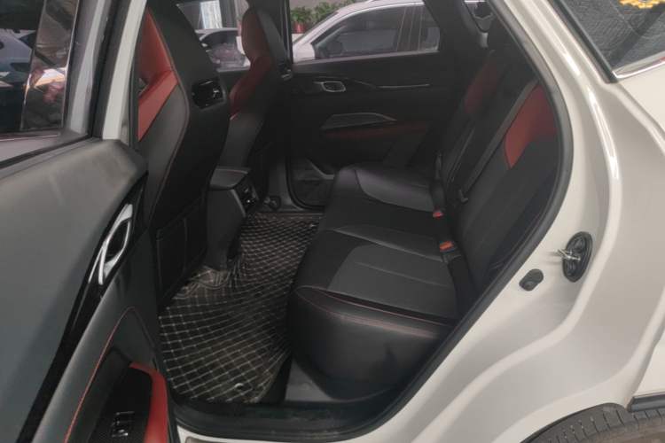 Used CHANGAN OSHAN Z6 2023 Blue Whale 1.5T DCT Smart Luxury Model Left Rear Seat