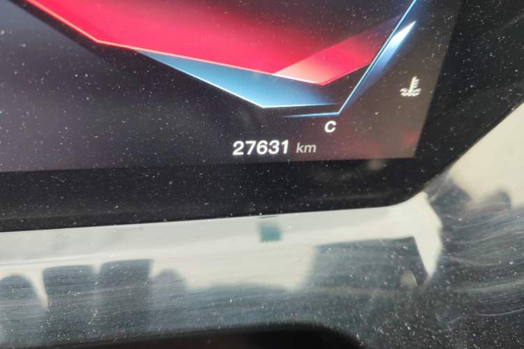 Used CHANGAN OSHAN Z6 2023 Blue Whale 1.5T DCT Smart Navigation Model Odometer Close Up