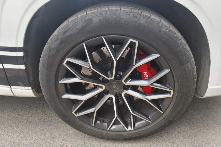 Used CHANGAN OSHAN Z6 2023 Blue Whale 2.0T Automatic Zhiyuan Model Right Front Wheel Hub