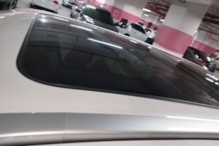 Used CHANGAN OSHAN Z6 2023 Blue Whale 1.5T DCT Smart Luxury Model Roof