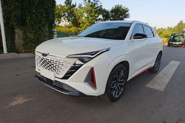 Ojetý CHANGAN OSHAN Z6 2023 Blue Whale 1.5T DCT Smart Edition Guazi used car, China used car export, Used car for sale, Used cars, Cheapest cars for sale