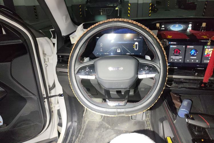 Used CHANGAN OSHAN Z6 2023 Blue Whale 1.5T DCT Smart-Led City Edition Steering Wheel