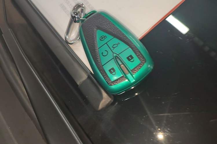Used CHANGAN OSHAN Z6 2023 Blue Whale 1.5T DCT Smart Navigation Model Vehicle Key